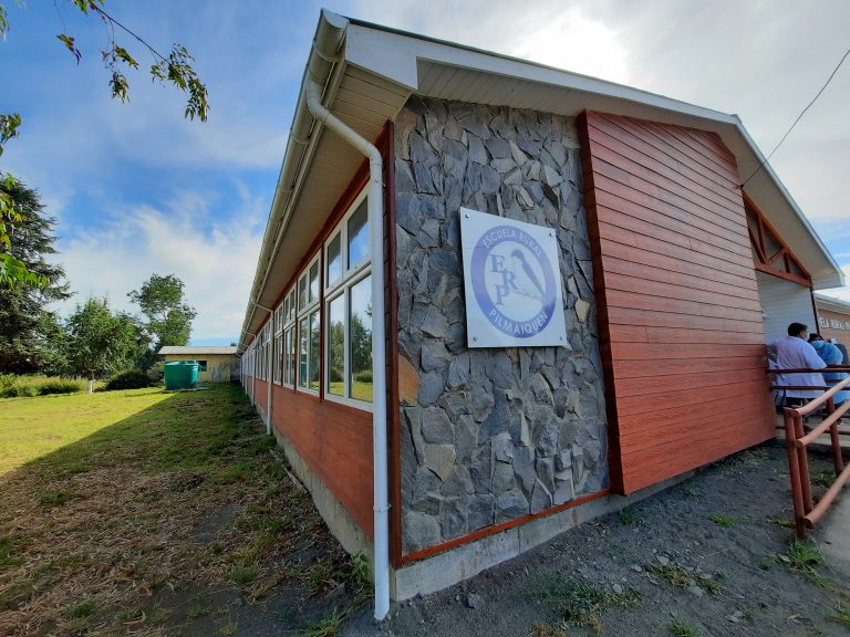 MUNICIPIO DE PUYEHUE INAUGURA TRABAJOS DE REMODELACIÓN EN ESCUELA PILMAIQUÉN