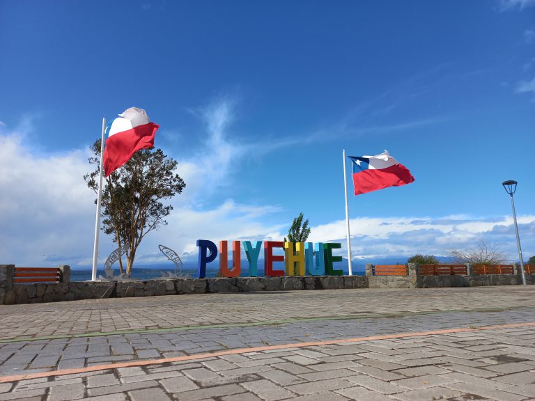 COMUNA DE PUYEHUE CONMEMORÓ SUS 50 AÑOS CON ACTO CÍVICO