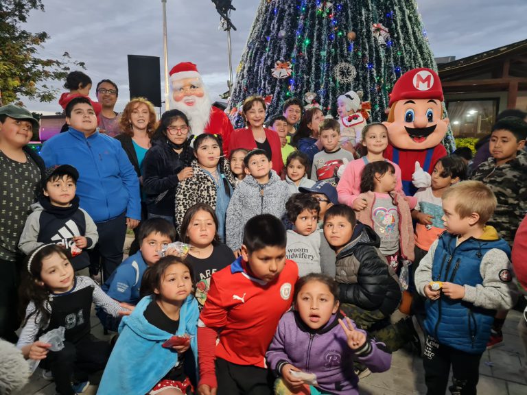 Alcaldesa de Puyehue lanza programa de celebración de “Navidaden Tu barrio” que llegará a 18 sectores de la comuna