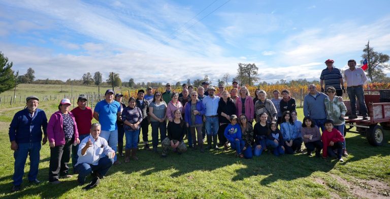 “Alianza entre Municipalidad de Puyehue y Corporación Vino Austral para realizar estudio de factibilidad vitivinícola en la zona”​