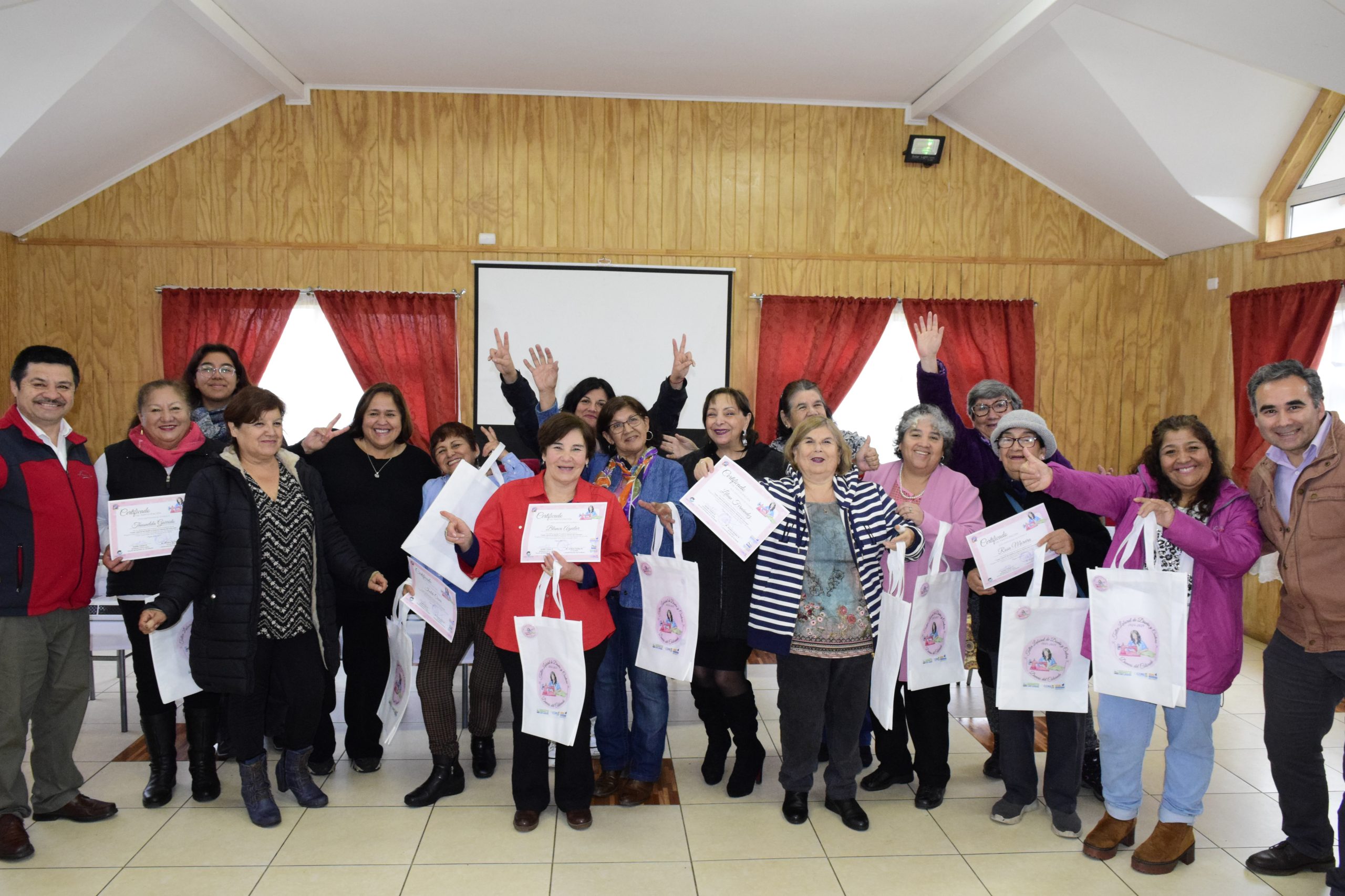 “Cierre y Certificación del Taller Laboral de Diseño y Costura “Damas del Colorado”